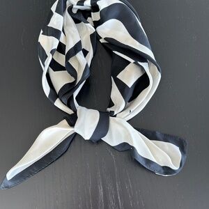 Black and Cream Scarf